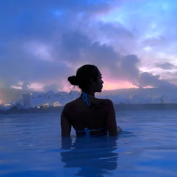 Meet your Posher, Edie - Picture 2 of 9